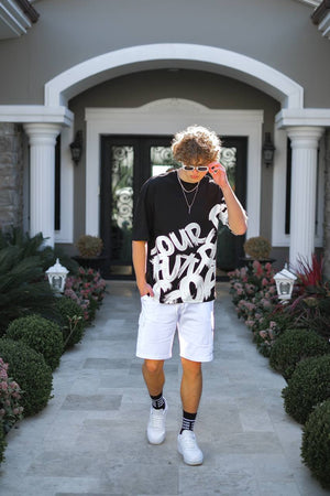 T shirt black and white