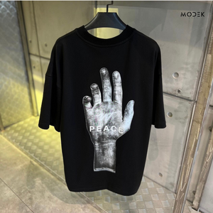 T shirt Peace over size